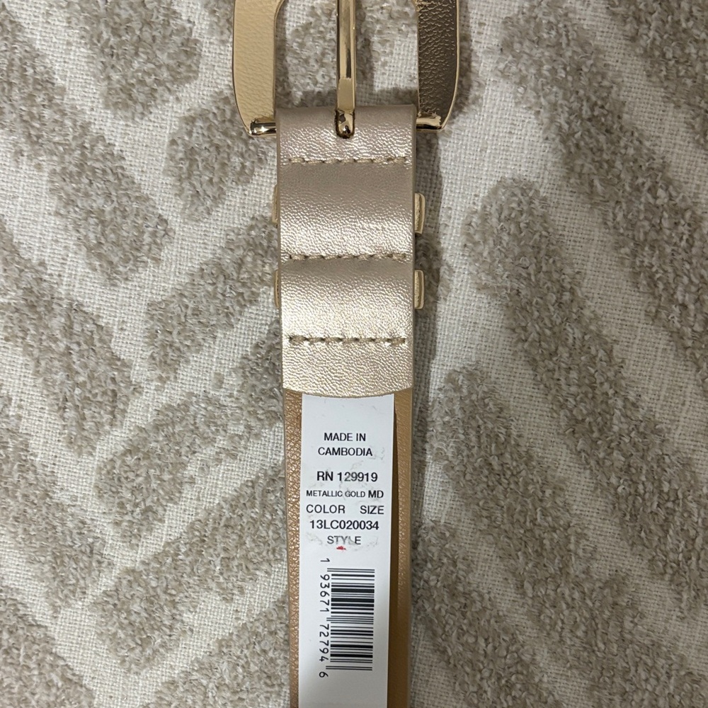 Elegant Tan Belt with Gold Buckle - Picture 13 of 13